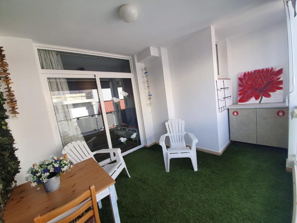 Apartamento calas Puerto De Naos Luaran gambar