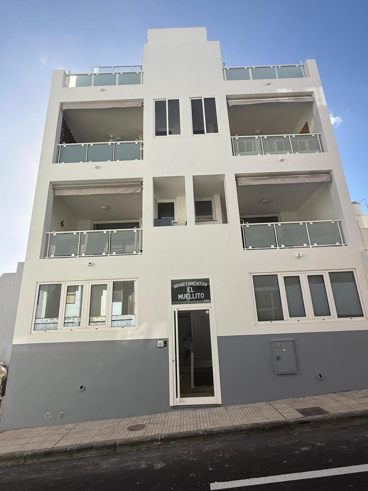 Apartamento calas Puerto De Naos Luaran gambar