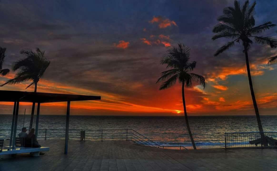 Apartamento calas Puerto De Naos Luaran gambar